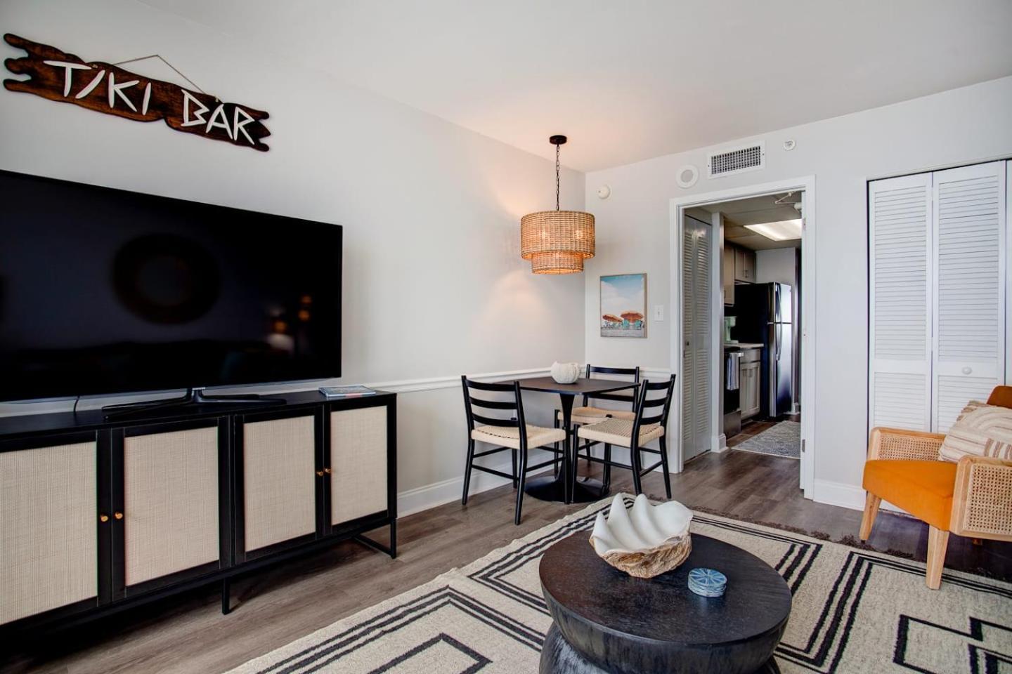 Oceanfront Escape Renovated Suite At Camelot Myrtle Beach Buitenkant foto